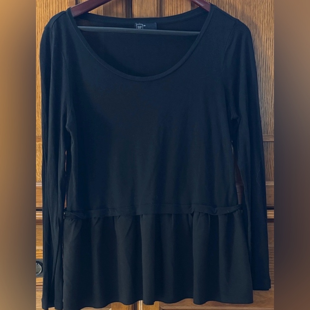 GAP Black Long Sleeve Peplum Top Mixed Media Sheer Hem Round Neck Edgy Goth Cozy